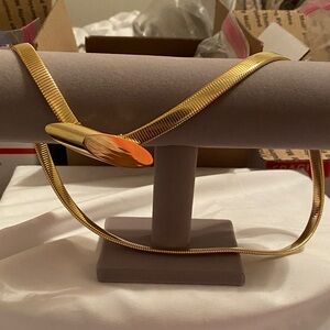 Elegant Gold stretch looped belt